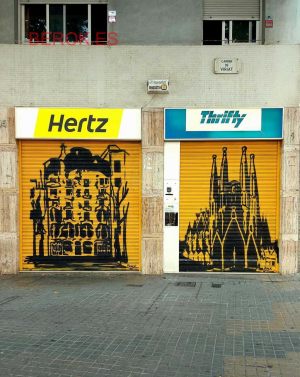 Graffiti Persiana Hertz Pedrera Gaudi Casa Batllo Amarillo 300x100000